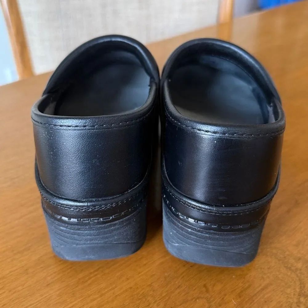 Dansko LT clogs - Picture 3 of 5